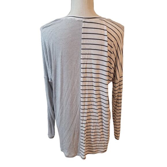 CAbi Black Heathered White Stripe Long Sleeve Pivot Tunic Tee Size Small - Picture 3 of 6